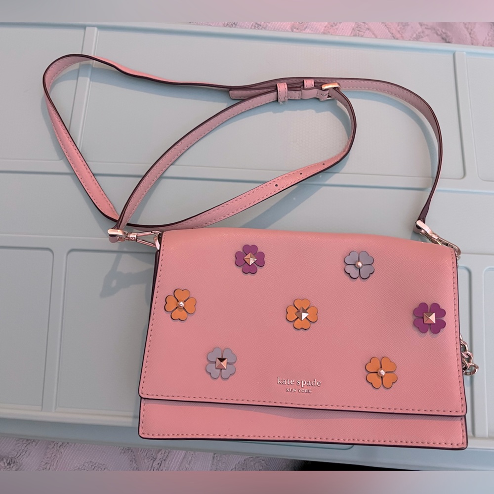 Kate Spade Cameron Spade Flower Appliqué Convertible Crossbody - Picture 4 of 8